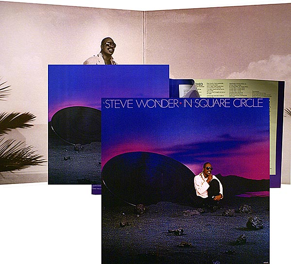 Stevie Wonder / In Square Circle / gatefold with booklet / 6134TL [D3]