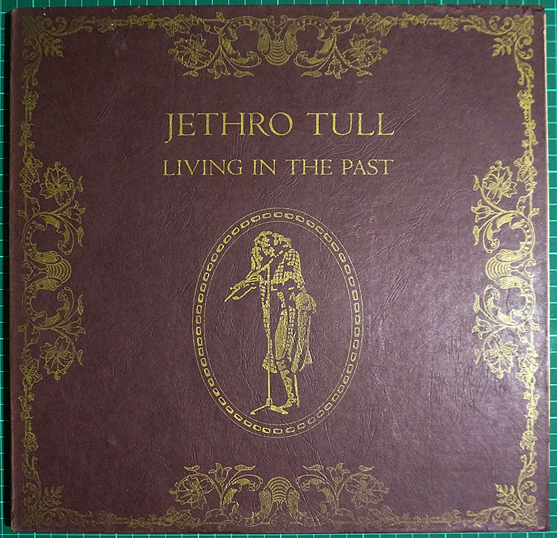 Jethro Tull / Living In The Past / 2LP gatefold with booklet / green Chrysalis 2CH 1035 (VG+/VG+)[J4][J4]