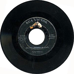 Elvis Presley / Are You Lonesome To Night / 7" single